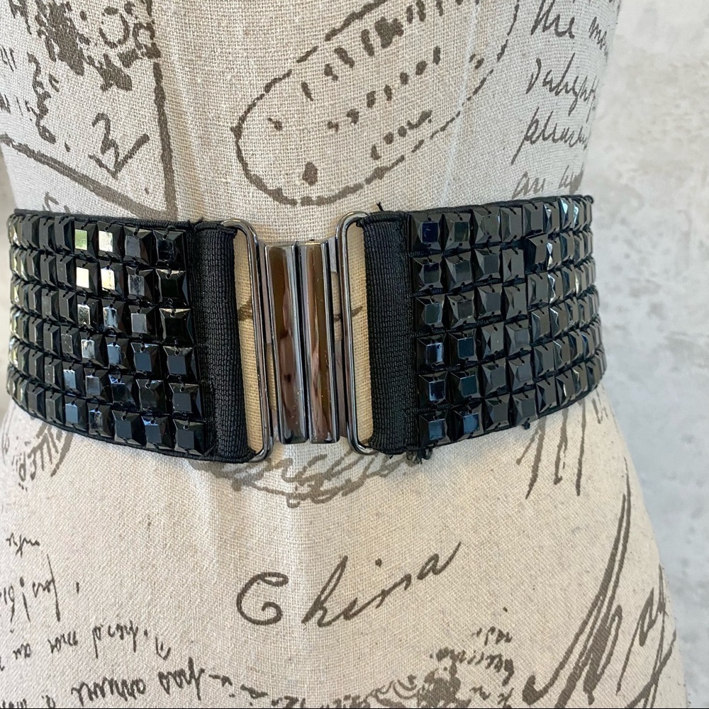BCBG MAX AZRIA BELT - Picture 3 of 13